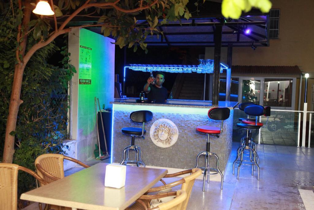 Otel Guenduez Antalia Esterno foto